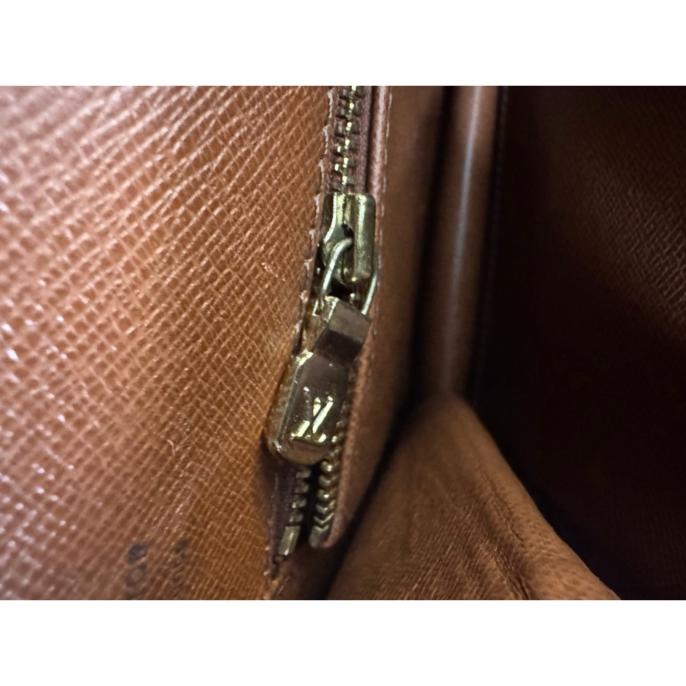 Louis Vuitton Vintage Monogram Pochette Dame GM - Picture 12 of 15